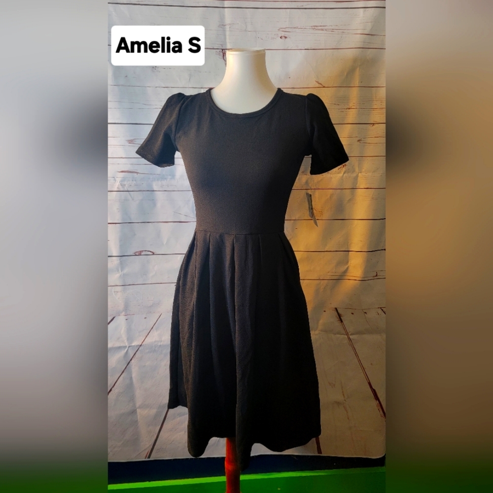 LuLaRoe Amelia S